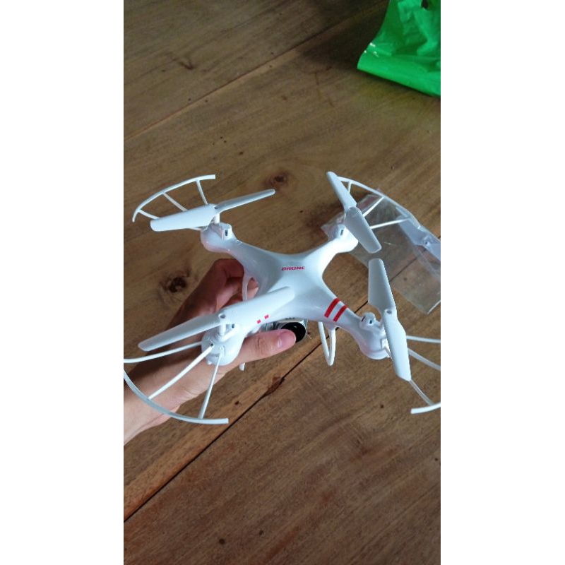 Máy bay điều khiển từ xa Flaycam (có camera)