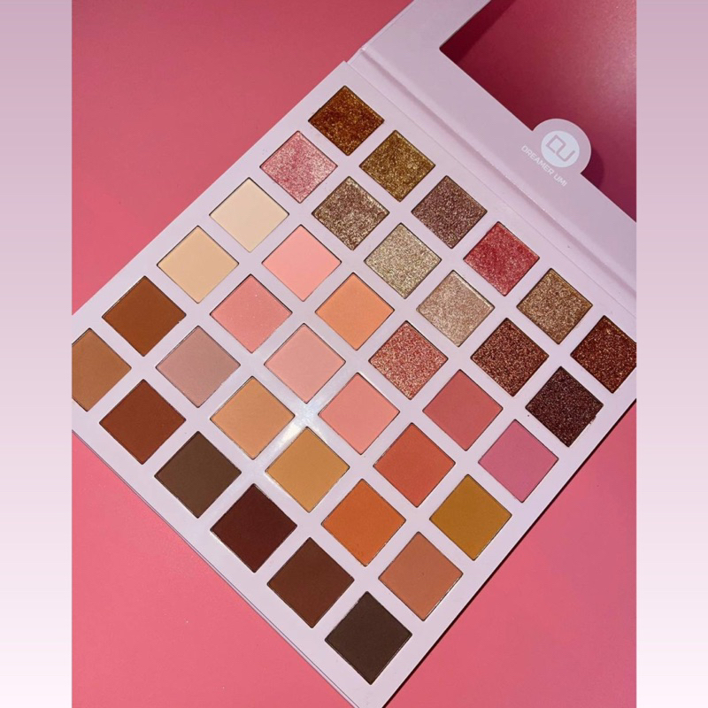 Bảng phấn mắt 36 ô dreamer umi siêu mịn mướt và lên màu chuẩn thích hợp cho mọi tone makeup