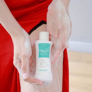 Dung Dịch Vệ Sinh YEU (Cherry đào) 100ml