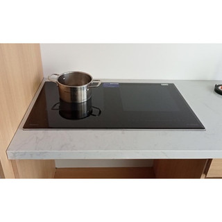 Bếp từ Dusler DL- 889pro ( tặng quạt điều hoà , chảo ,bình nước , Aptomat...)