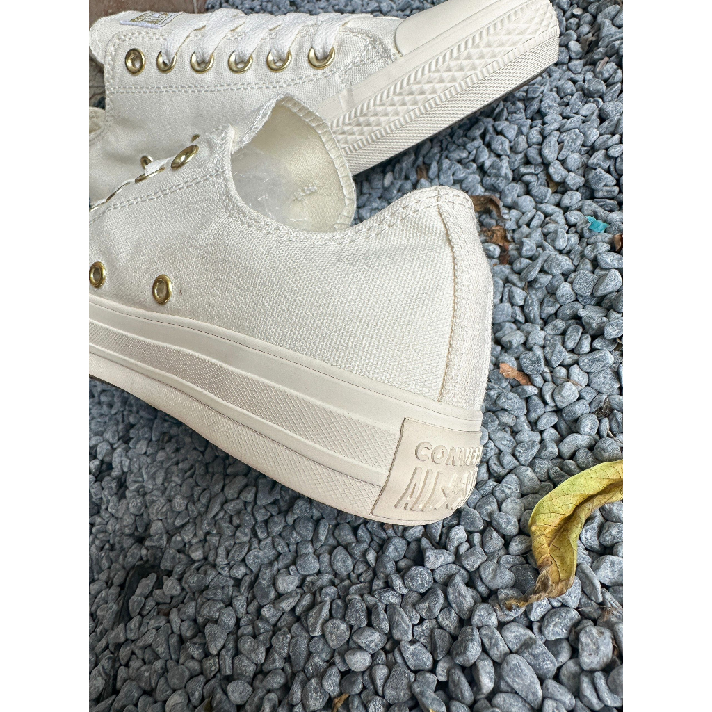 Giày sneaker CONVERSEE classic cream