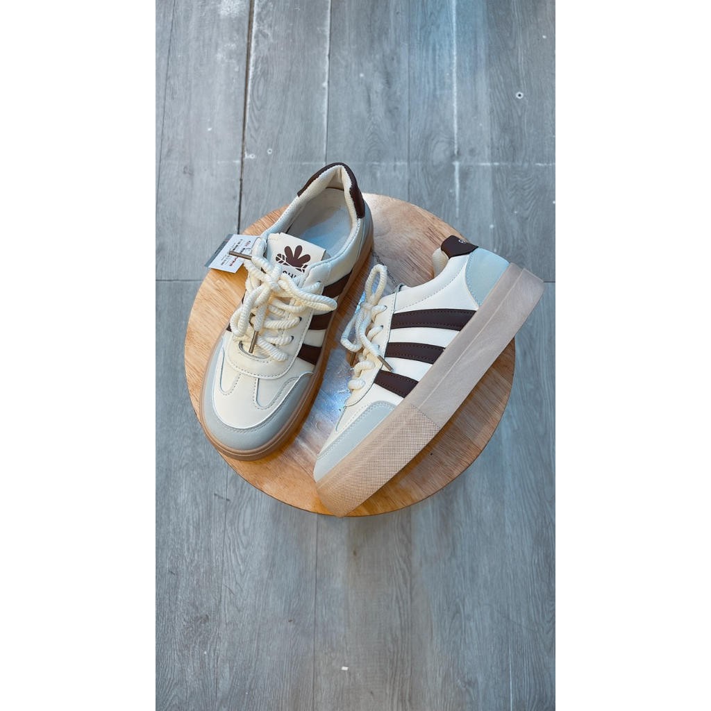 Thể thao sneaker 3 sọc kẻ kem sữa độn đế màu nâu bánh mì 4cm buộc dây Suvn