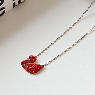 Swarovski vòng cổ thiên nga đỏ - hot hit swarovski iconic swan:pendant red