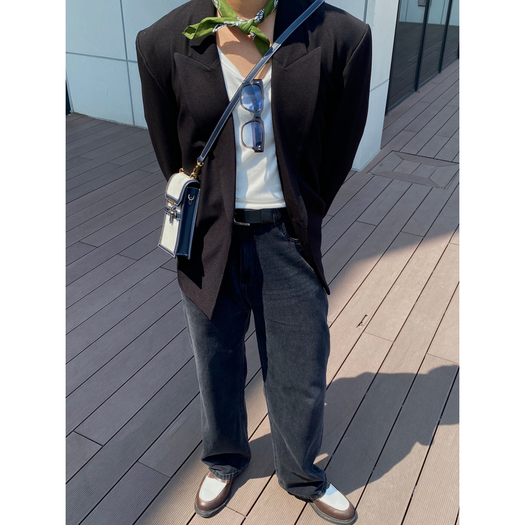 Áo Blazer phân khúc cao cấp, form oversized thương hiệu B Brown