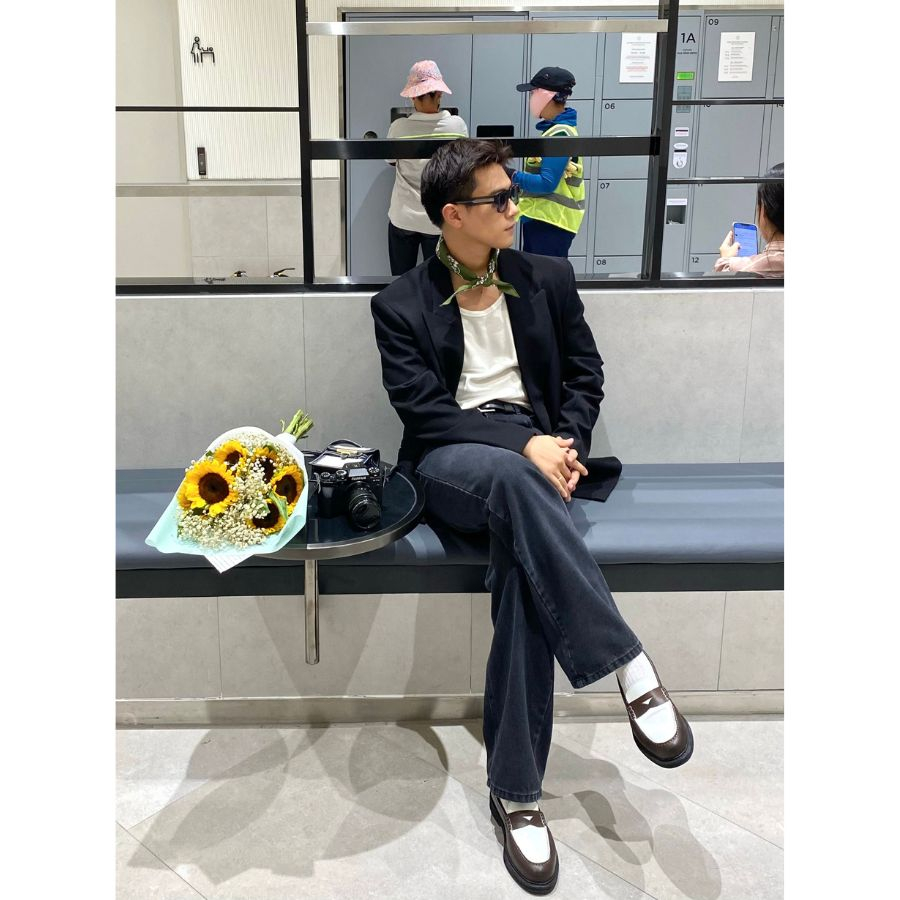 Áo Blazer phân khúc cao cấp, form oversized thương hiệu B Brown