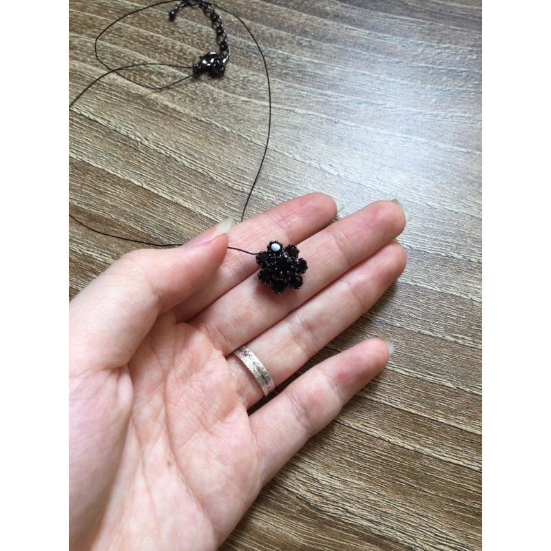 Dây chuyền cước hoa hồng đen 2hand