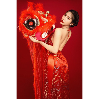 Yếm gấm đỏ chụp hình tết trung thu