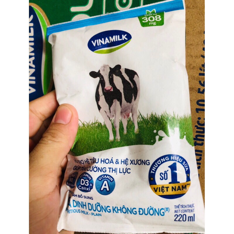 Combo 5 bịch sữa tươi có đường, không đường Vinamilk 220ml