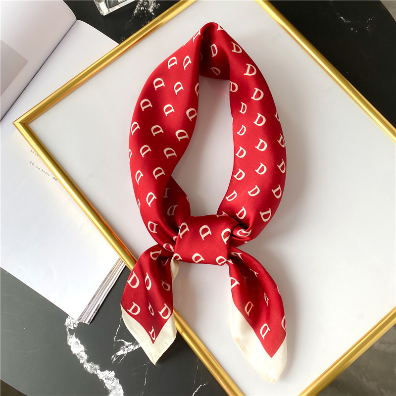 Khăn lụa vuông buộc tóc HUMI khăn bandana đa năng trùm đầu quàng cổ cá tính kích thước 70x70cm