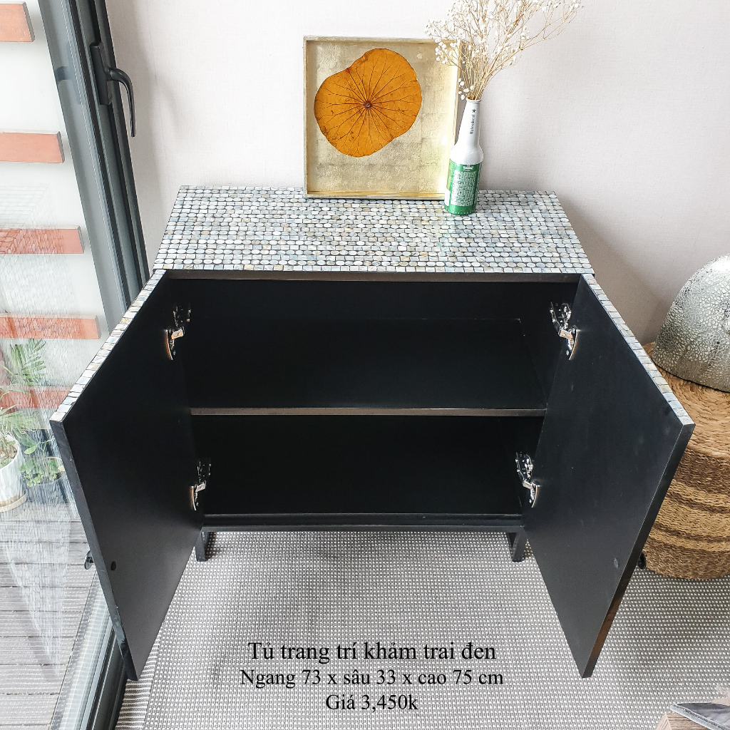 Tủ trang trí khảm trai đen