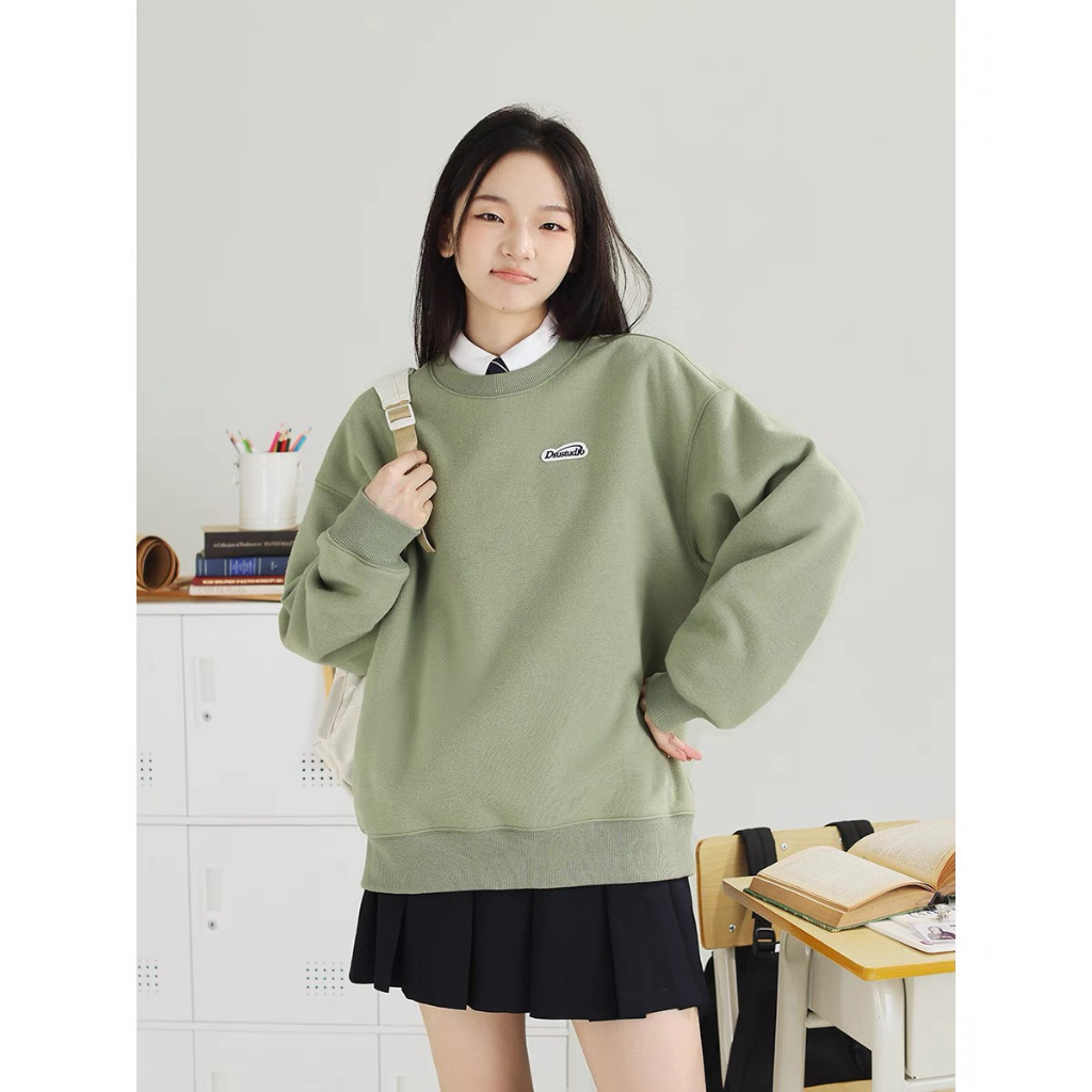Áo nỉ sweater Dessuu logo thêu, áo nỉ lót bông nhiều màu form rộng