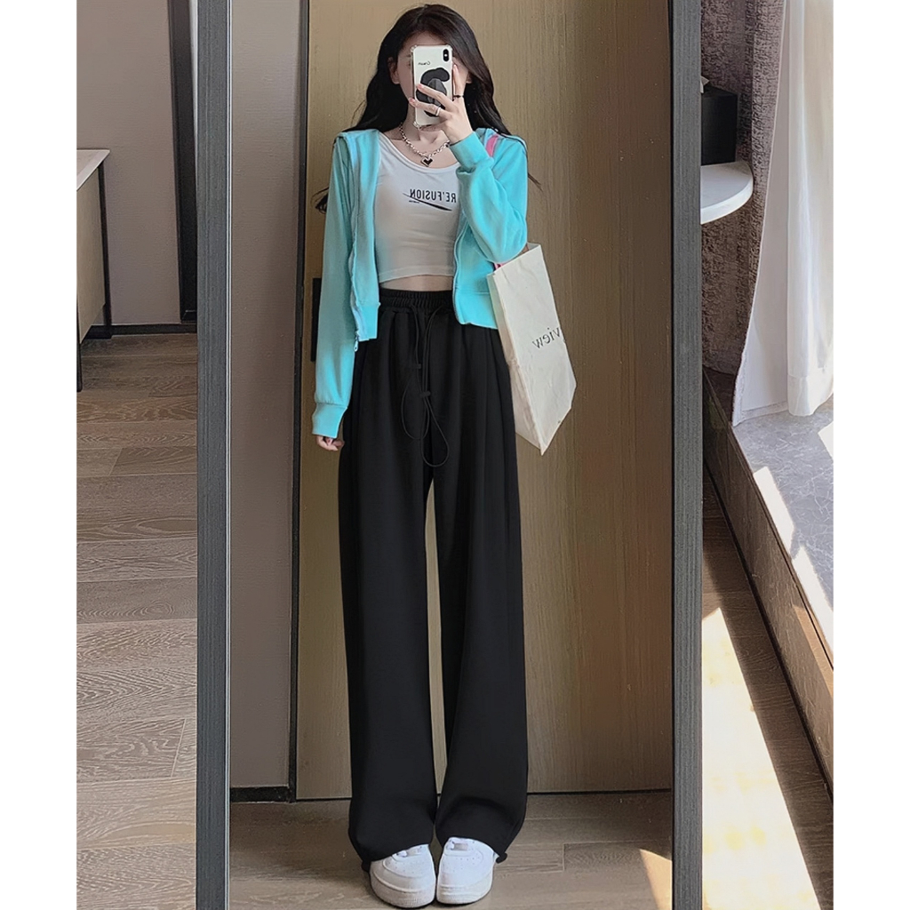 Quần ống rộng chất nỉ cao cấp, dày dặn. Cạp chun co giãn có dây khoá.