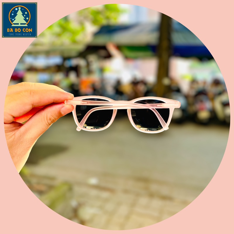 Kính râm trẻ em Shein size 3-5 tuổi gọng dẻo tuyệt đẹp, chống UV đeo cực đẹp, đầy đủ hộp da chuẩn Auth