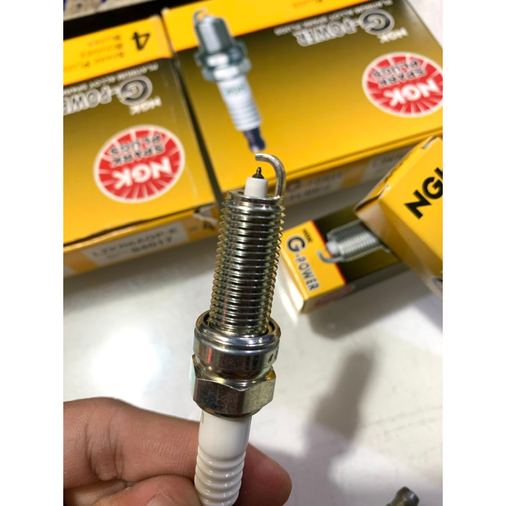 Bộ 4 Cái Bugi Đánh Lửa Xe HyunDai Accent, Grand i10, Elantra, Tucson...NGK Nhật Bản Loại Xịn Chân Bạch Kim Mã:LZKR6AGP-E