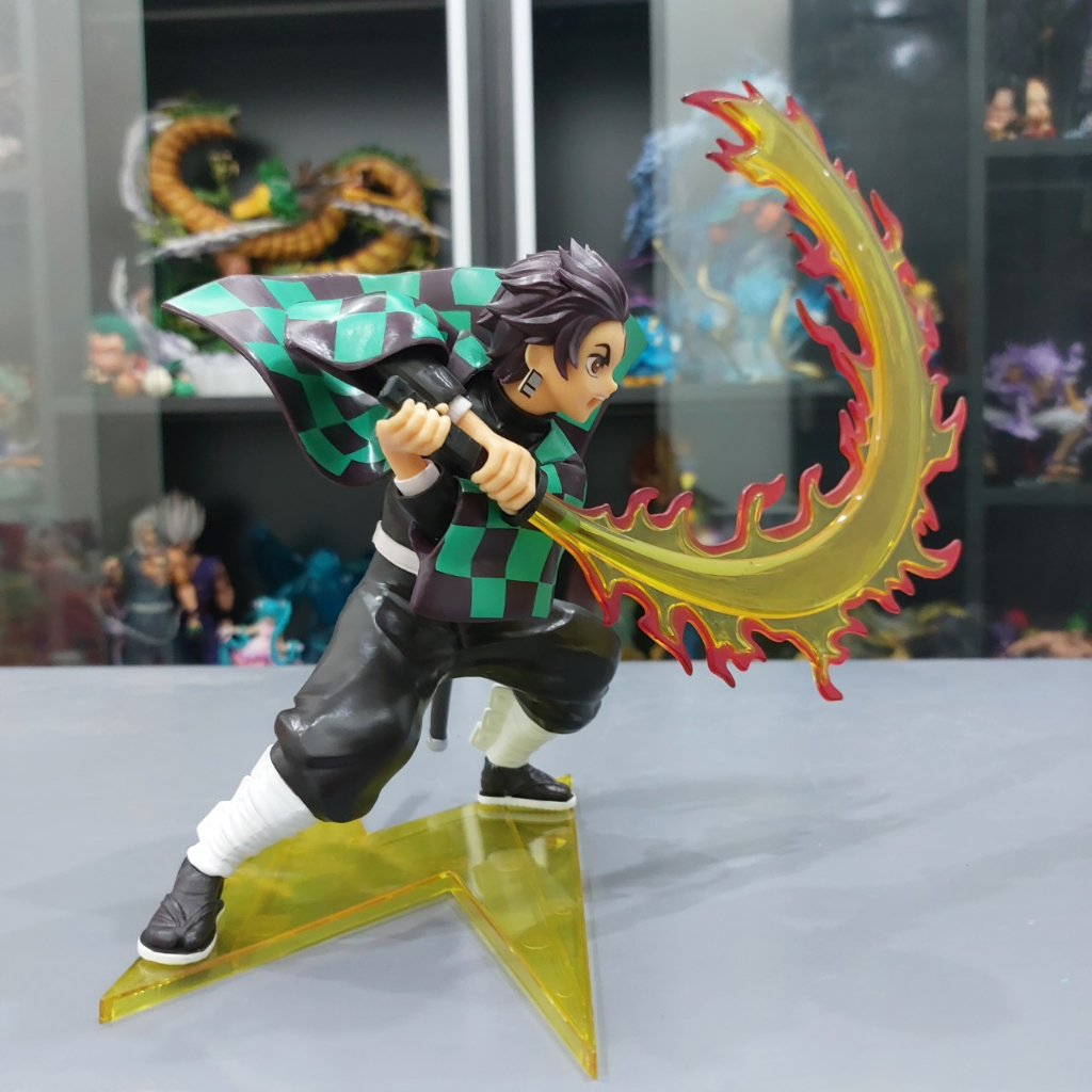 Mô hình Tanjiro Chém hơi thở mặt trời Kimetsu no Yaiba -  Mô hình Thanh gươm diệt quỷ Tanjiro Chém lửa 23 CM