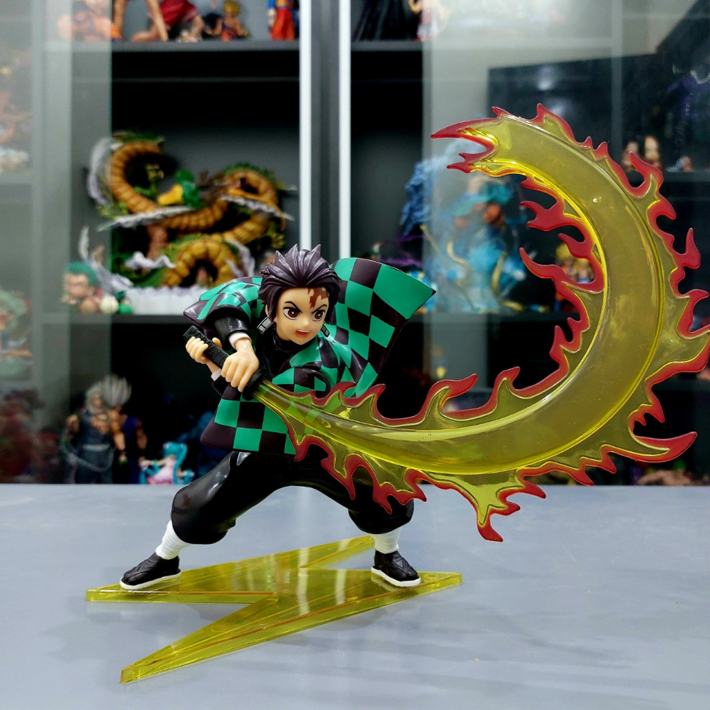 Mô hình Tanjiro Chém hơi thở mặt trời Kimetsu no Yaiba -  Mô hình Thanh gươm diệt quỷ Tanjiro Chém lửa 23 CM