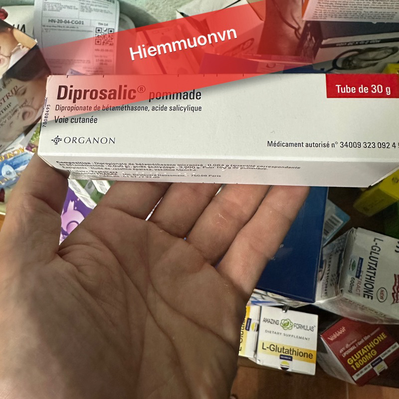 Kem bôi ngoài da Diprosalíc 30g