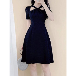 ĐẦM XOẮN NGỰC TÙNG XÒE