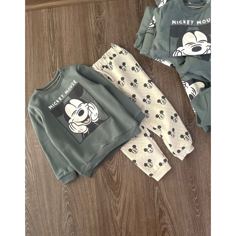 Bộ nỉ mickey cho em bé dư xịn