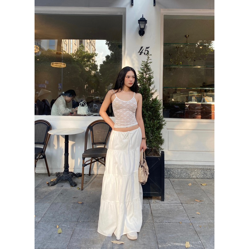 Chân váy trắng dài rủ cạp trễ rút dây