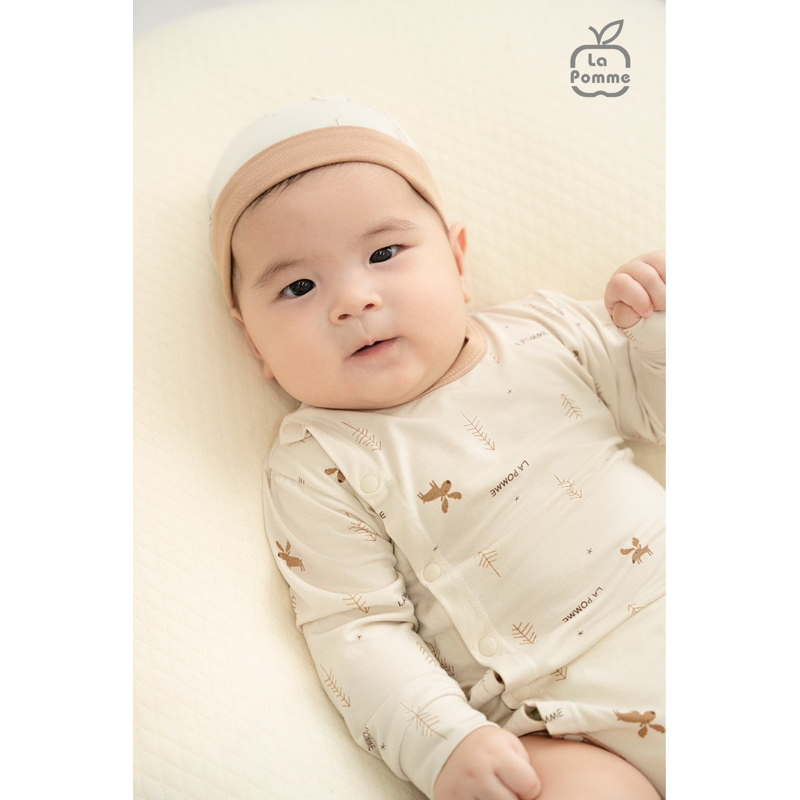 Bộ sơ sinh dài tay kẻ nâu La Pomme mềm mại cao cấp