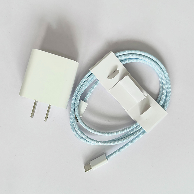 Bộ Sạc Nhanh 20W Chân Dẹt Thương Hiệu Hubert Sạc Cực Nhanh Cho Điện Thoại và Máy Tính Bảng