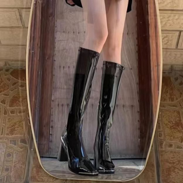 Boot nữ big size 40 - 42 gót vuông 7 -9cm, mũi vuông, da bóng