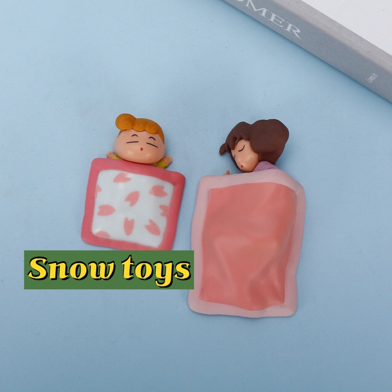 Mô hình Shin Cậu bé bút chì - Gia đình Nohara Shinnosuke Hiroshi Misae Himawari đắp chăn nằm ngủ - Shinchan dễ thương