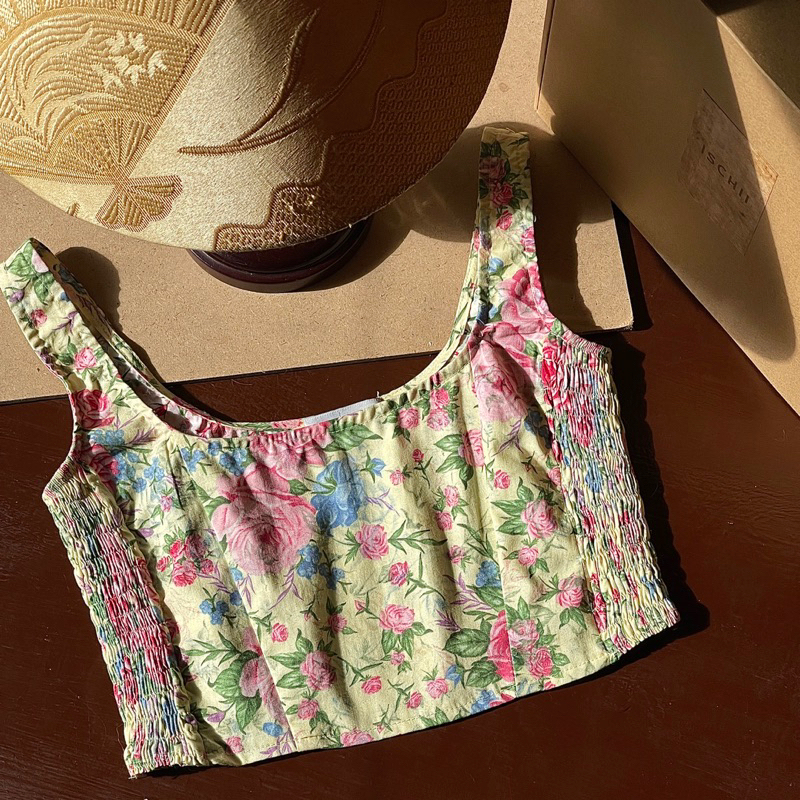 ISCHII - Áo croptop hoạ tiết hoa vintage Monica top