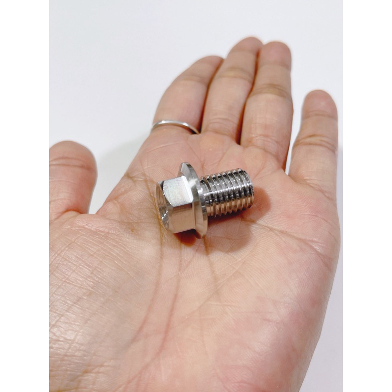 Ốc xả nhớt nam châm inox Salaya mẫu V2 xài khoá 14 lắp xe Honda Yamaha