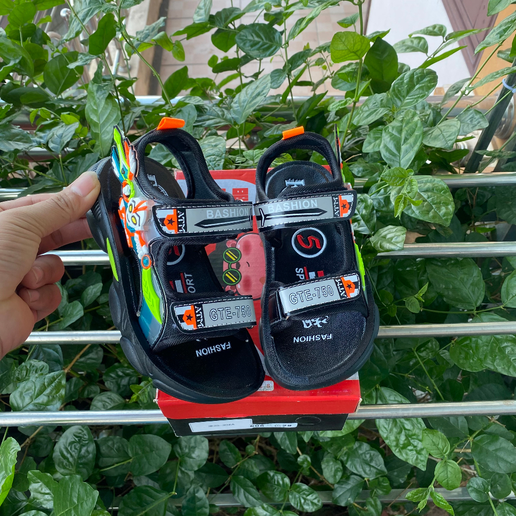 Dép Sandal siêu nhân HOT 2023 mã 506-606 Quảng Châu cao cấp cho bé trai bé gái size 25 đến 36