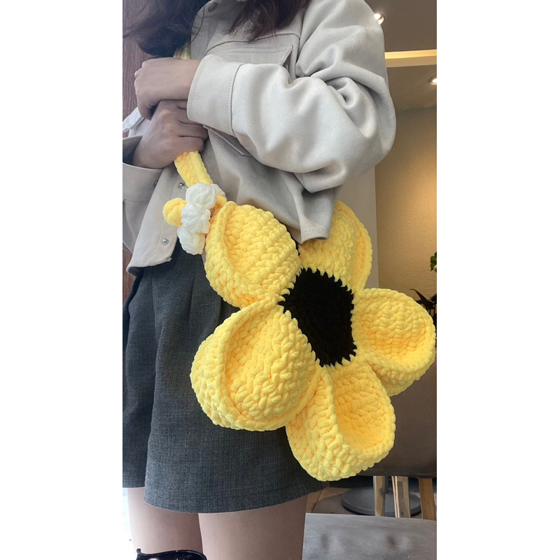 TÚI HOA LEN 5 cánh Handmade, túi hoa len BLOOMBAG
