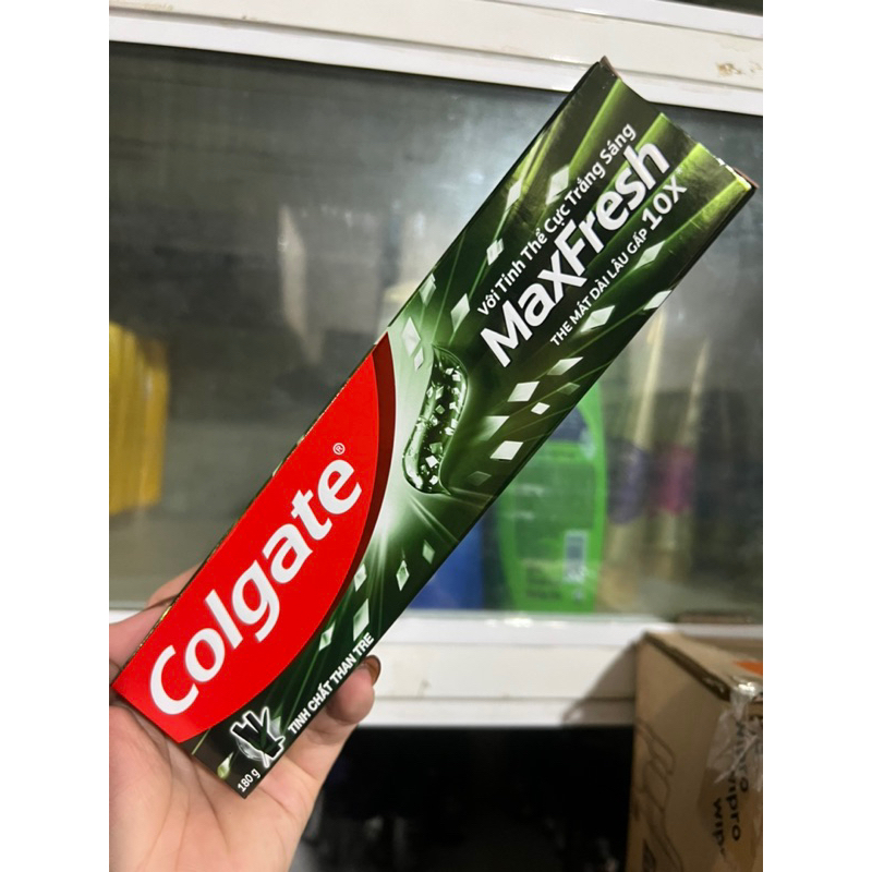 Kem đánh răng Colgate Maxfresh 180g