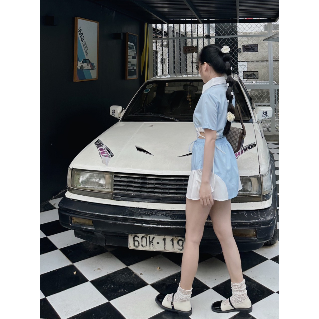 SET ÁO SƠ MI TAY NGẮN CROPTOP XANH PHỐI TRẮNG RÚT KHOÉT EO + CHÂN VÁY LƯNG THUN XANH PHỐI TRẮNG