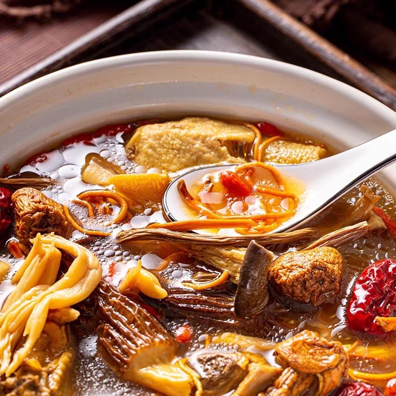 Gói Nấm Thiên Quý 12 vị hầm gà, nấu canh đại bổ 110g