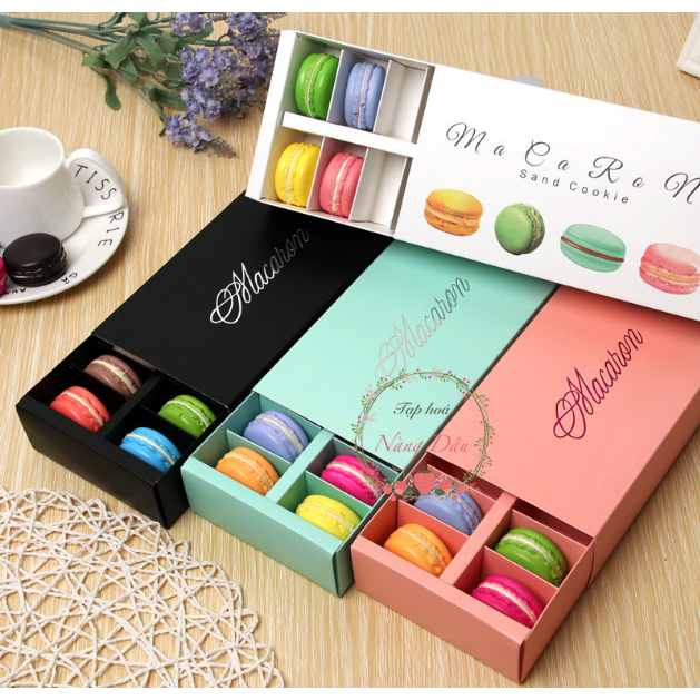 Hộp đựng bánh Macaron 12 bánh có vách ngăn