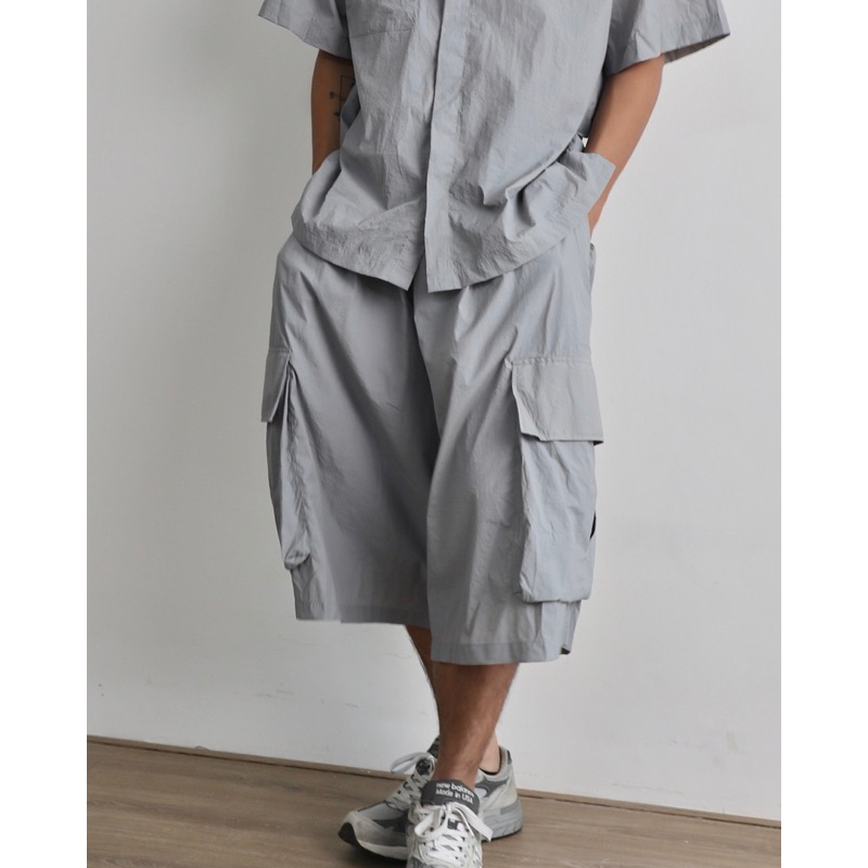 AGOB - QUẦN SHORT DÙ TÚI HỘP OVERSIZE