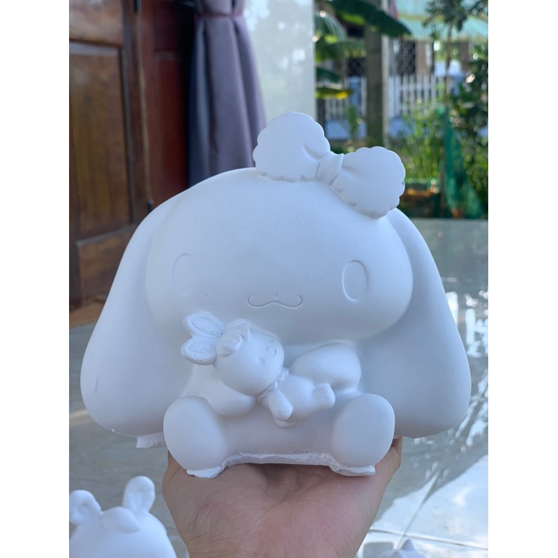 Tượng tô màu thạch cao hình Cinamorall