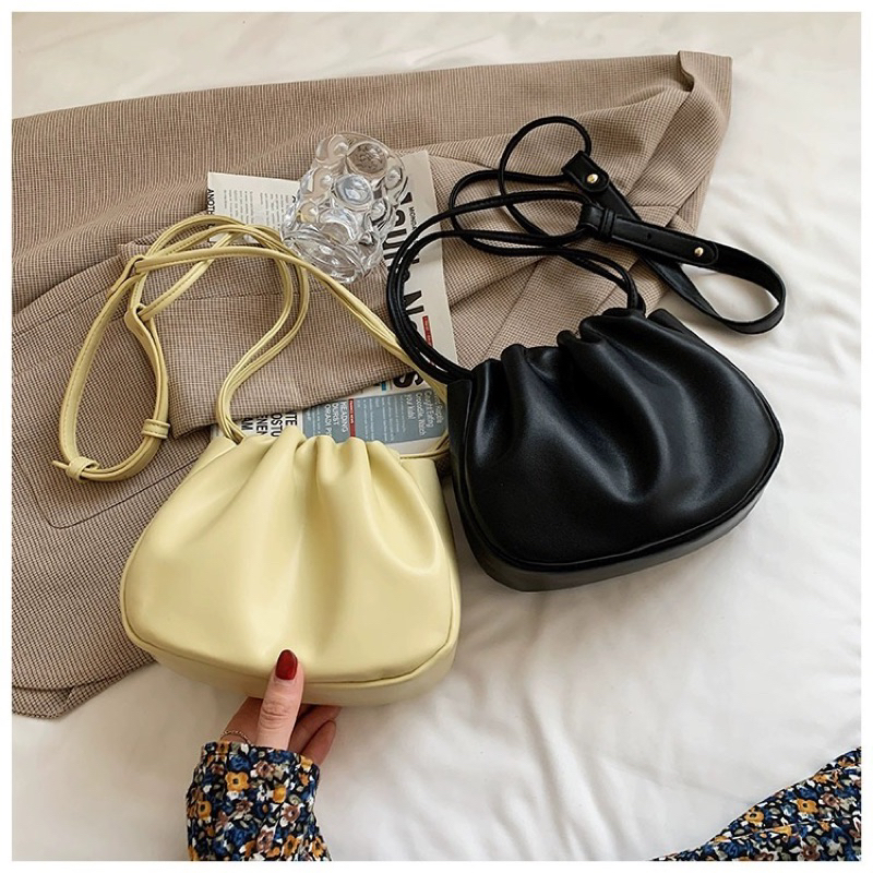 Túi đeo chéo nữ da mềm dây rút dáng tròn phong cách hàn quốc Bag.thuhien