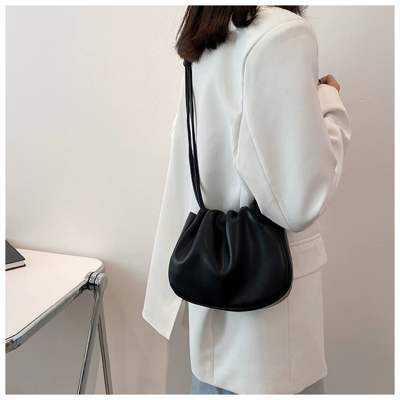 Túi đeo chéo nữ da mềm dây rút dáng tròn phong cách hàn quốc Bag.thuhien
