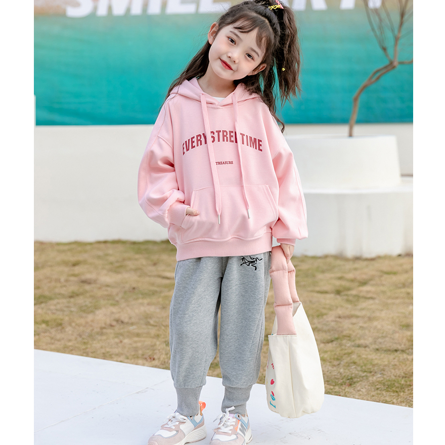 Áo thu đông cho bé gái. áo hoodie bé gái fom rộng chất nỉ dày dặn hot trend 2024