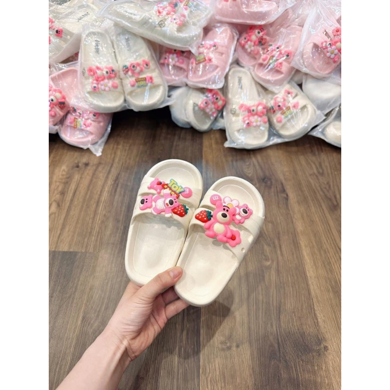 DÉP STICKER GẤU DÂU