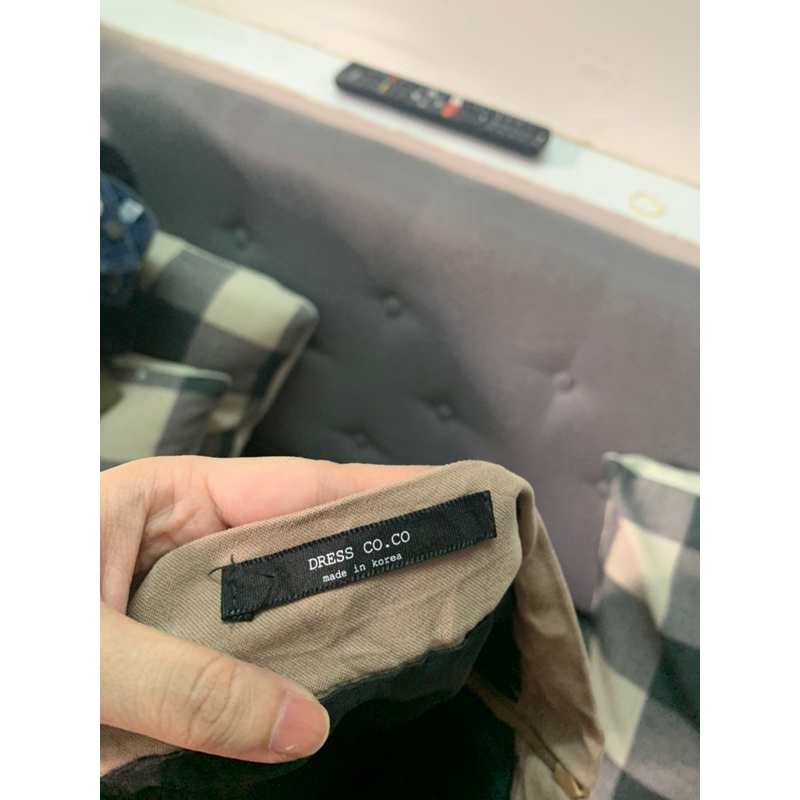 Chân váy be xẻ đùi korea