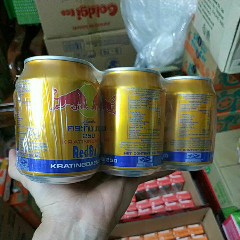 Bò húc nước tăng lực redbull Karatingdaeng lẻ lon 250ml