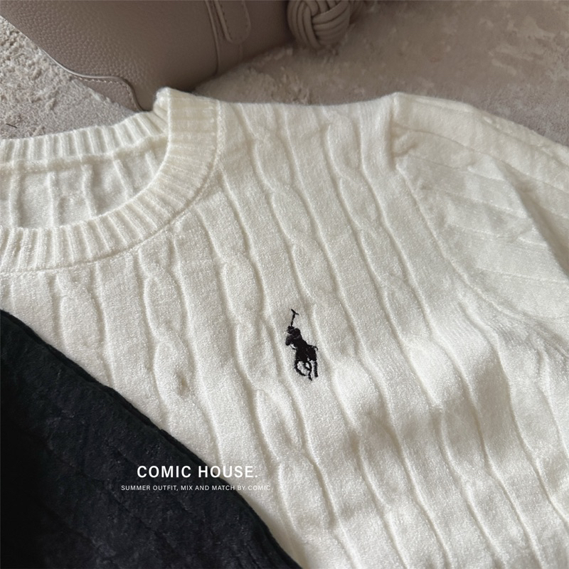 Áo len tay lỡ thêu ngựa Comic