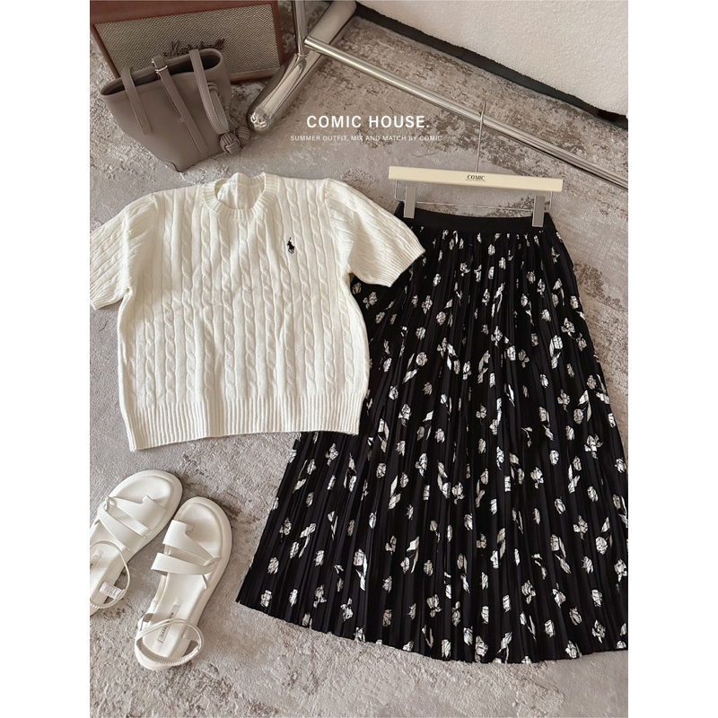 Áo len tay lỡ thêu ngựa Comic