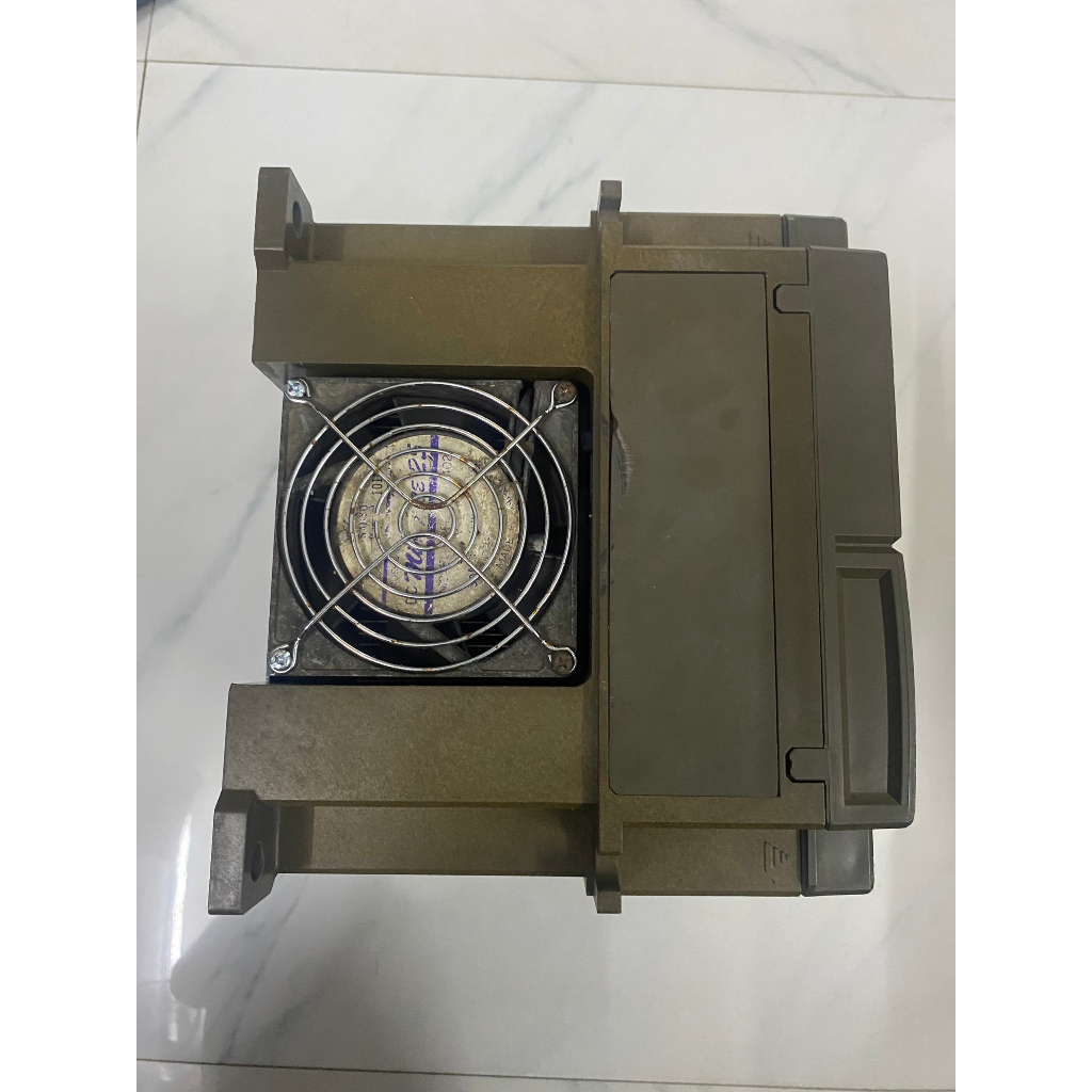 Biến tần FUJI  FRN11P11S-4  nguồn 380VAC công suất 11kW tháo máy