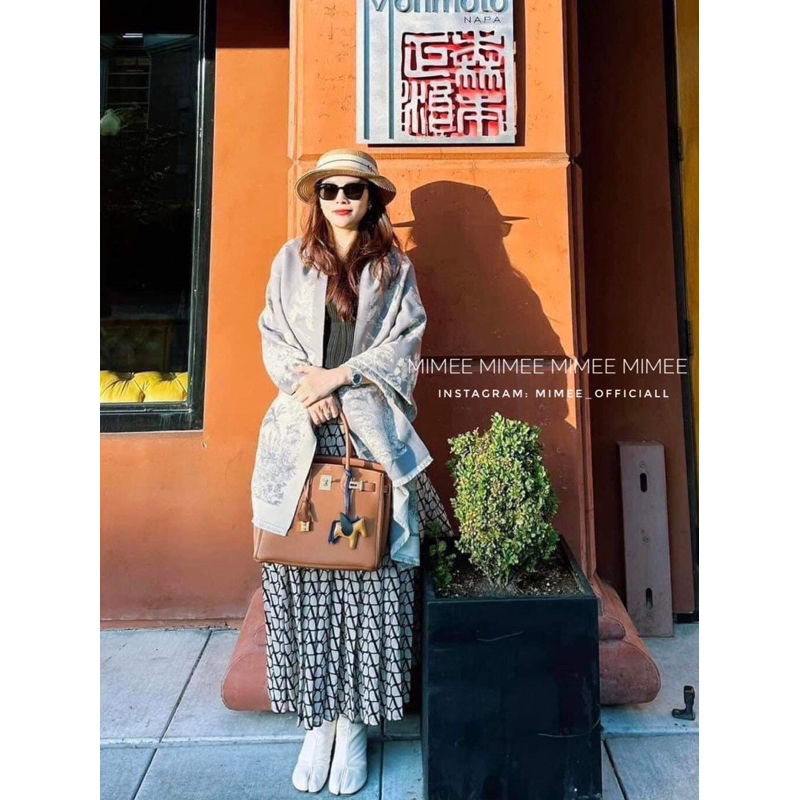 Khăn len xám hoạ tiết mimee