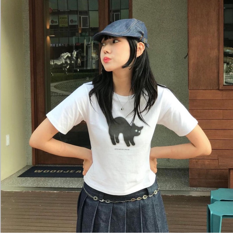 Áo thun baby tee Chuck chú mèo cute