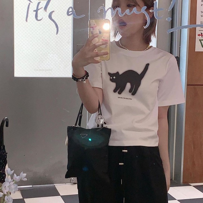 Áo thun baby tee Chuck chú mèo cute